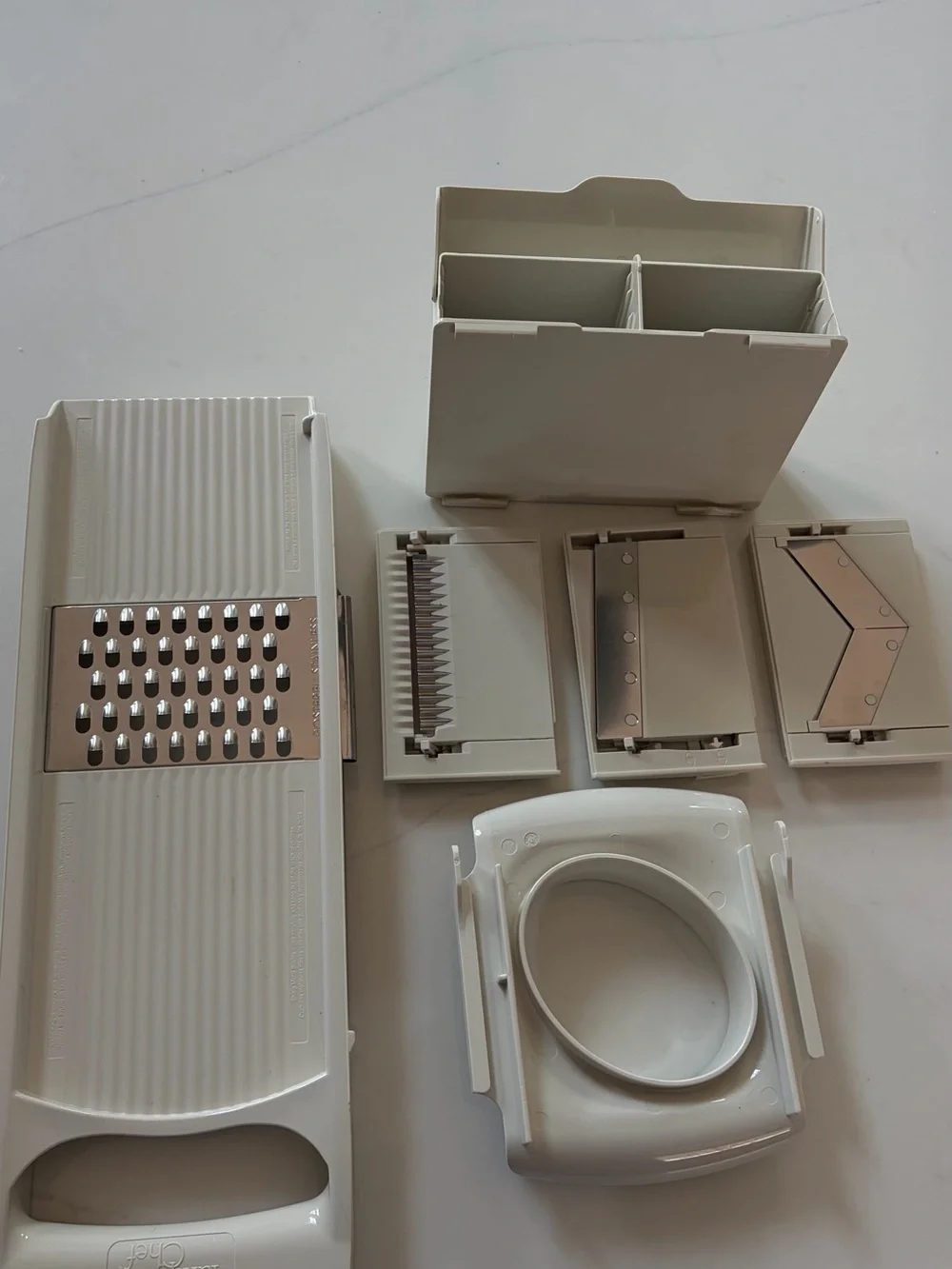 Kitchen Mandoline Slicer with Interchangeable Blades
